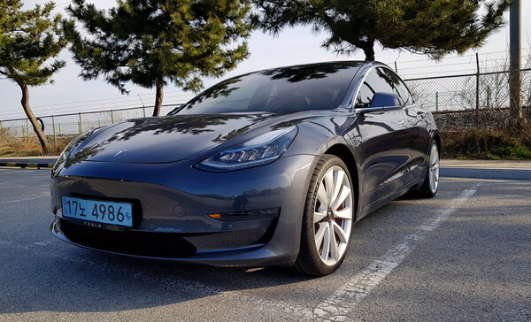 tesla model 3